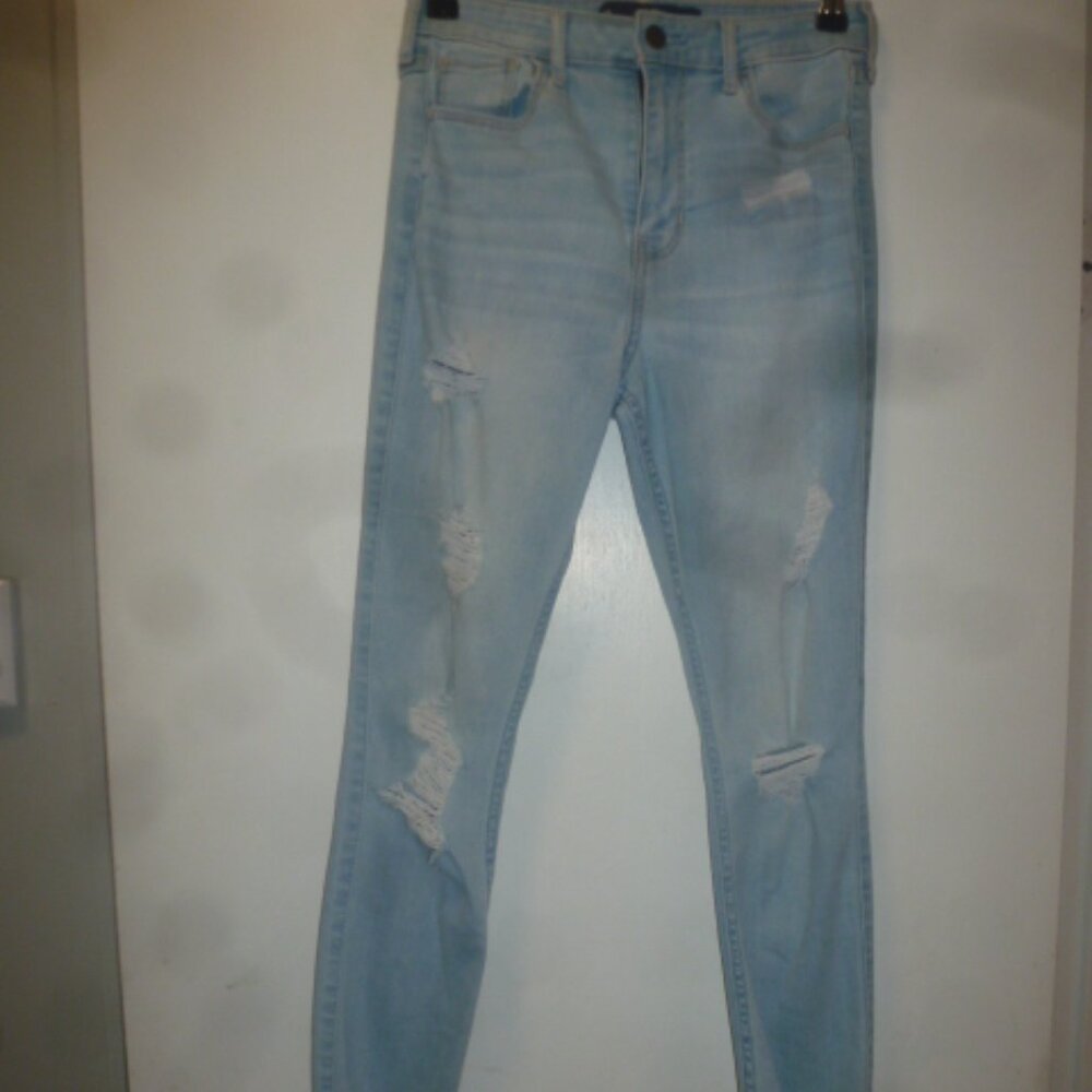SEXY Hollister High Rise Crop Super Skinny Size 27( 5 R)